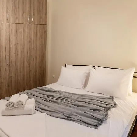 Royal At Agia Sofias *