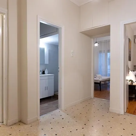 Apartament Royal At Agia Sofias Salonic