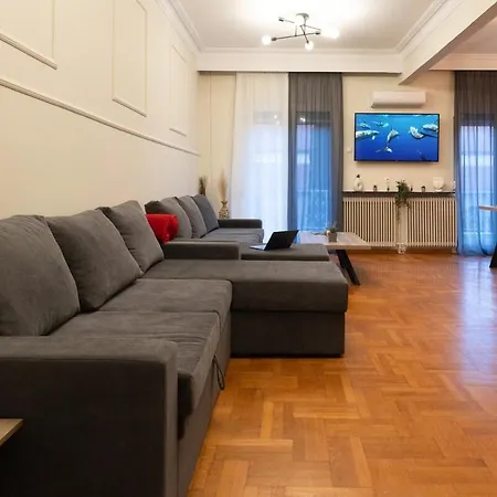 Royal At Agia Sofias