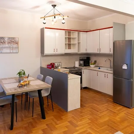 Apartament Royal At Agia Sofias