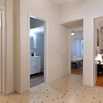 Apartamento Royal At Agia Sofias Tesalónica