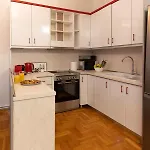 Royal At Agia Sofias Apartamento