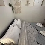 Royal At Agia Sofias Apartamento *