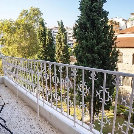 Royal At Agia Sofias